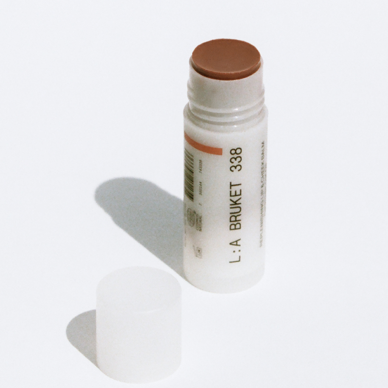 338 Replenishing Lip & Cheek Balm Rowan Berry - Imagen 2